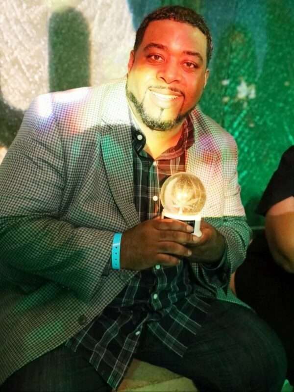 HNJ 420 Leo Bridgewater