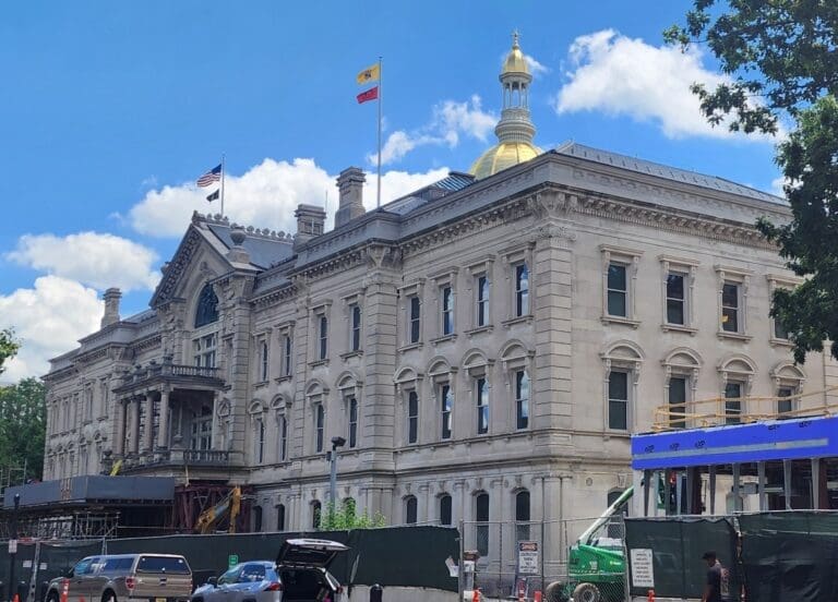 bill to allow snacks to be sold in weed dispensaries passes Assembly. NJ State House pictured