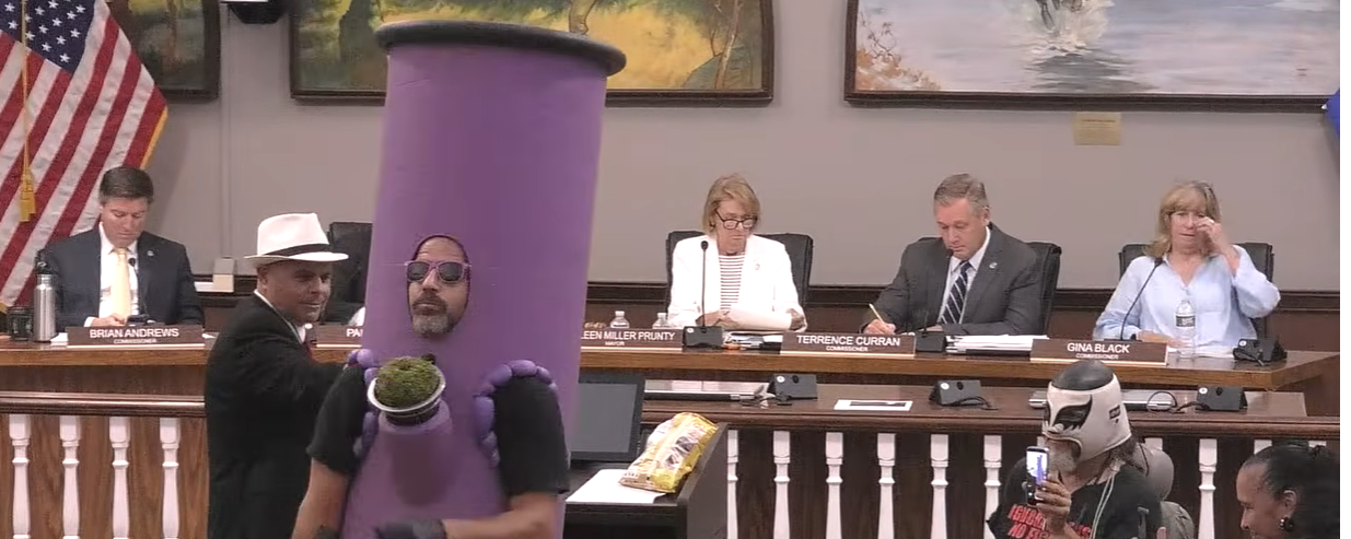 NJ Activist Explains Viral Free Speech Protest as Bongholeo in Cranford